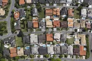 上海房貸增速連續六個月下降，5月開發貸持續回暖，房地產市場呈現結構性分化